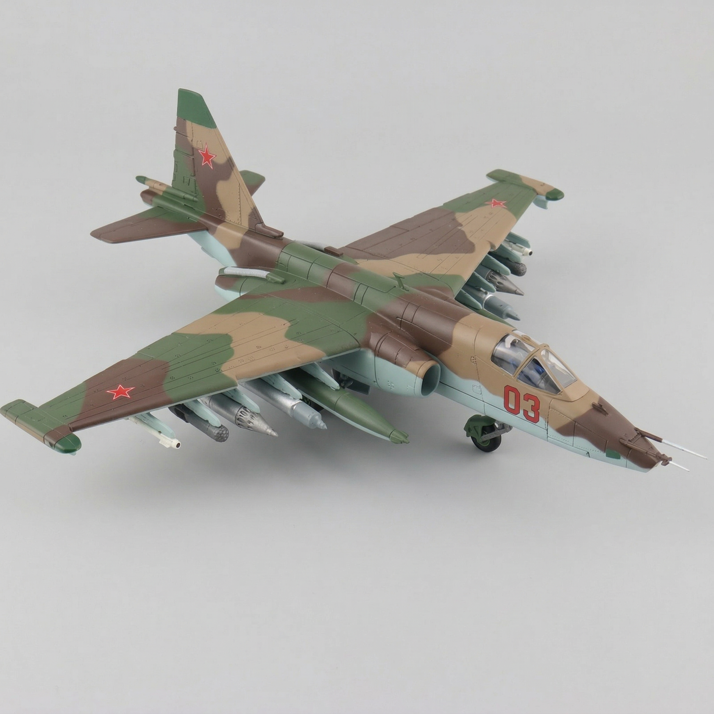 Maquette avion 1:72-"SU-25"