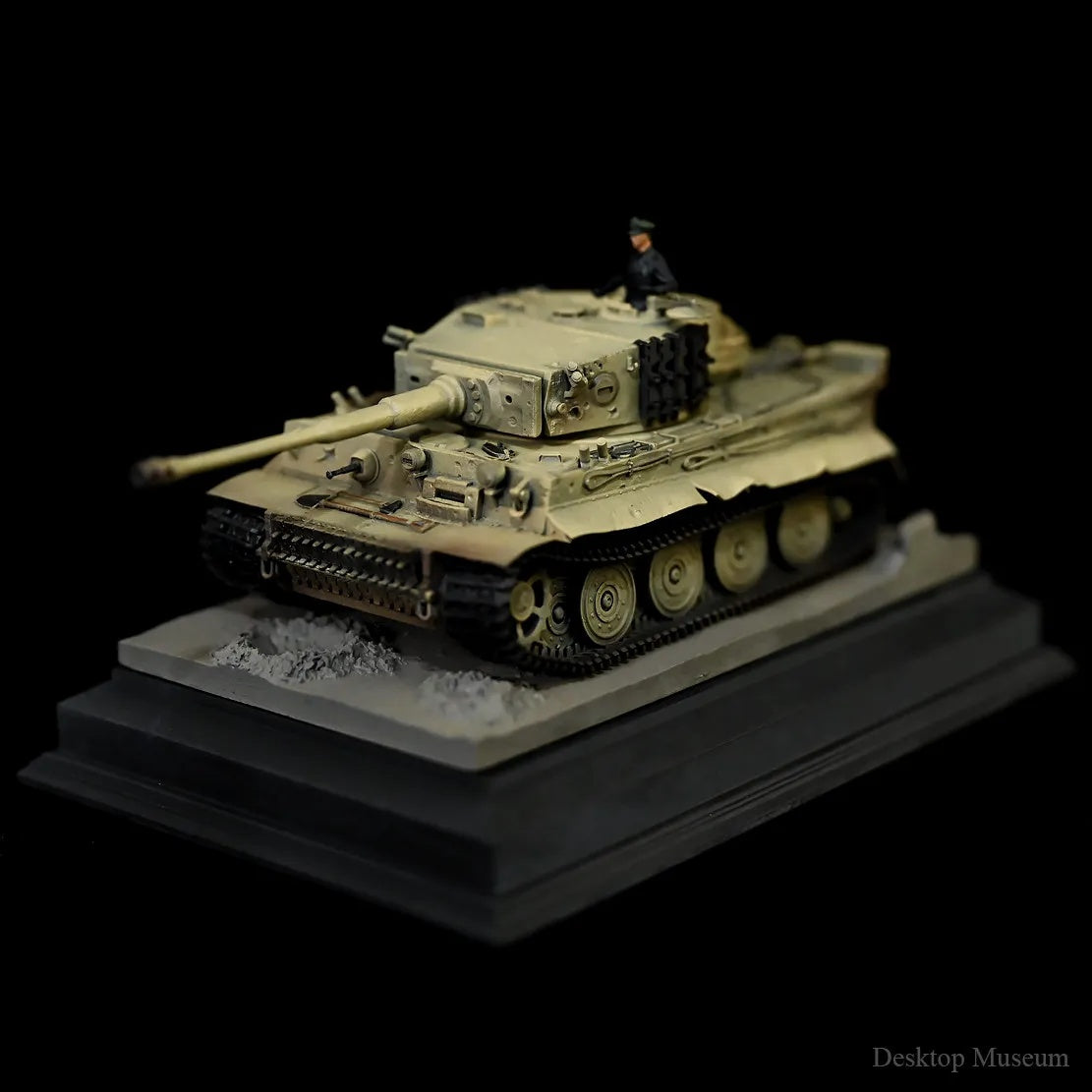 Maquette char Tigre Tiger I vue de profil