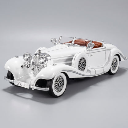 Maquette voiture ancienne Mercedes-Benz 500K blanche au 1:18