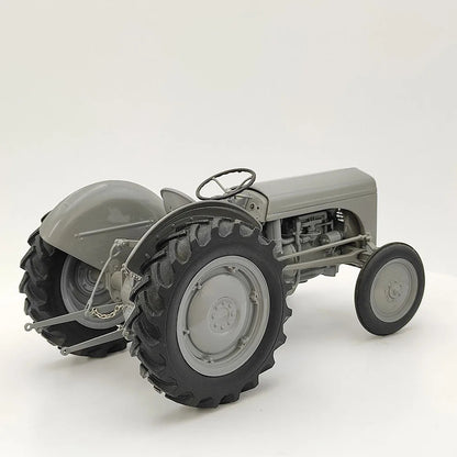 Maquette tracteur Ferguson TEA20 – photo 5