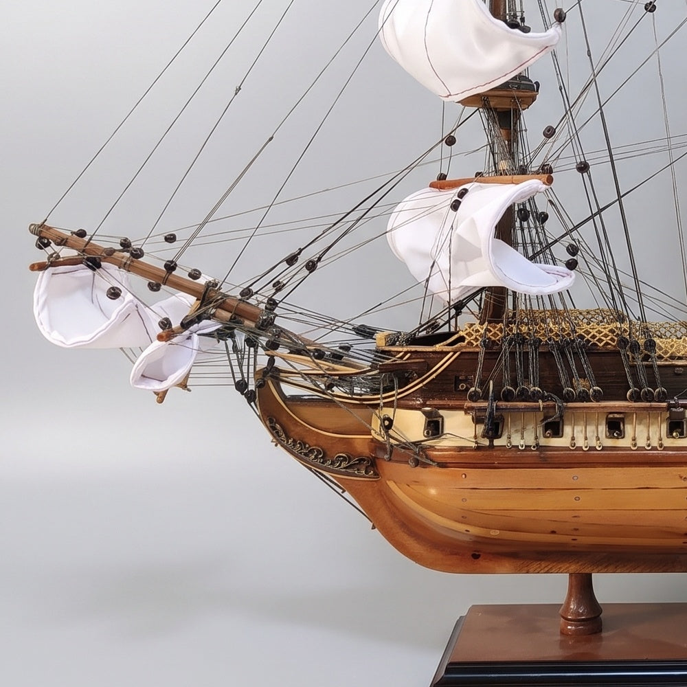Détail de la proue et du beaupré de la maquette USS Constitution