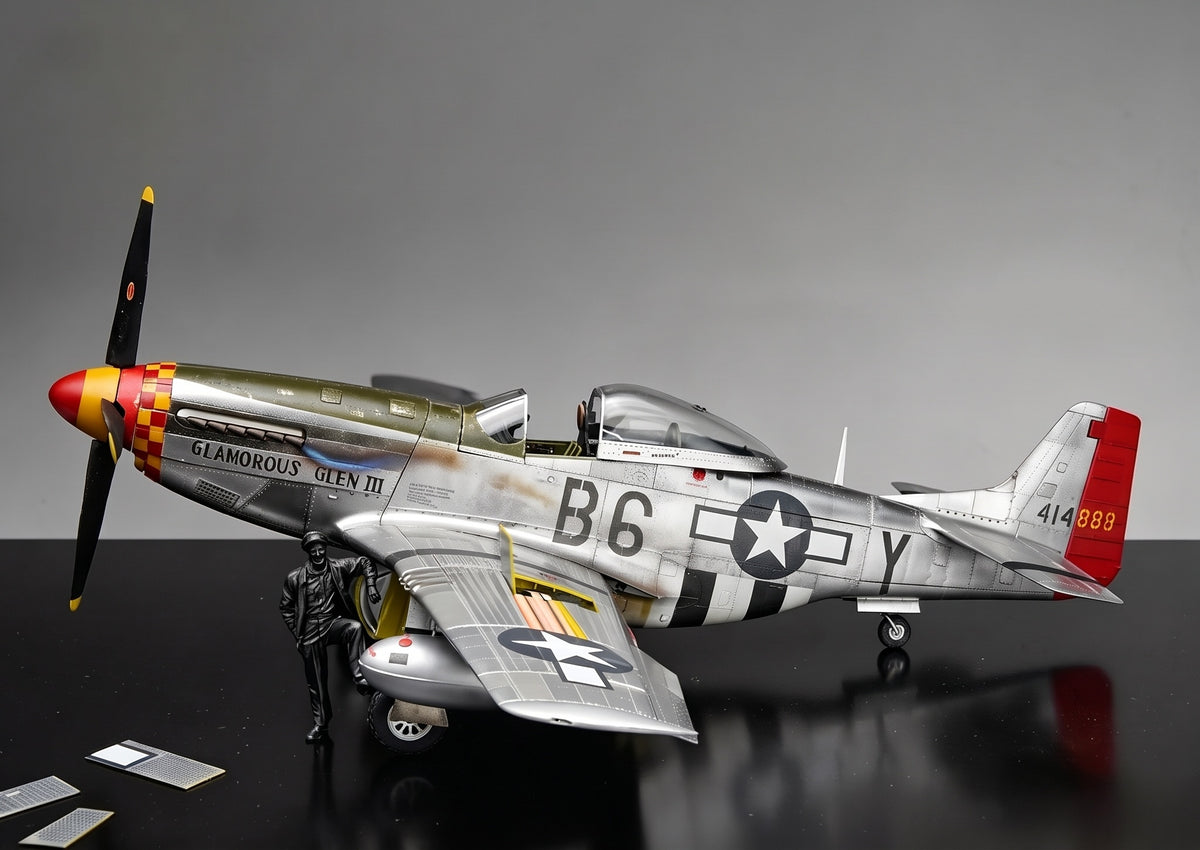 Maquette avion à construire P-51D Mustang Glamorous Glen III au 1/35 assemblée