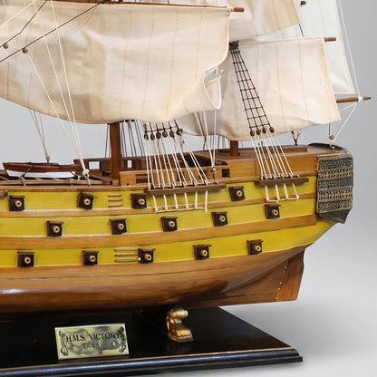 Détail de la poupe et des galeries de la maquette HMS Victory Grand Pavois