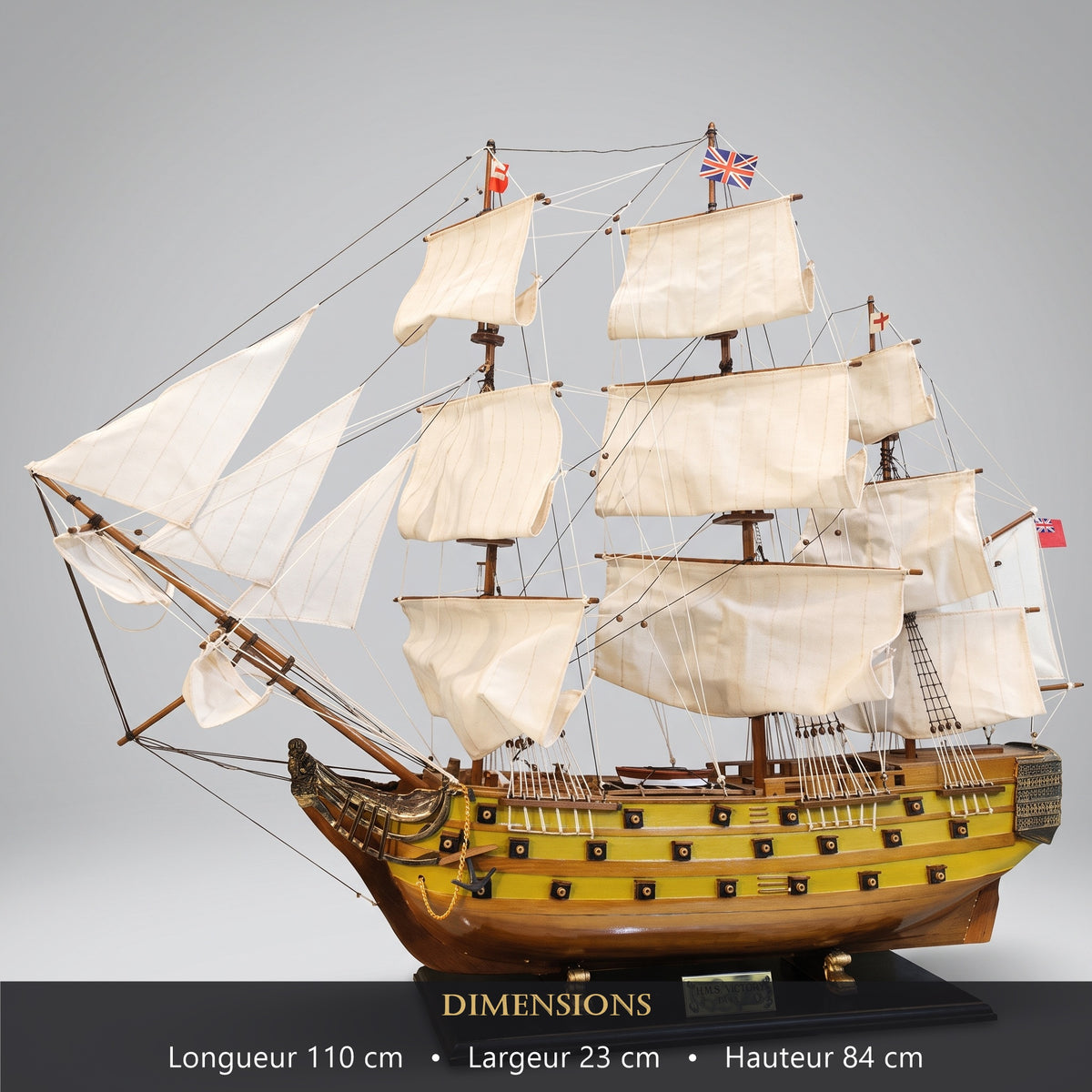 Dimensions de la maquette HMS Victory Grand Pavois : 110 x 23 x 84 cm
