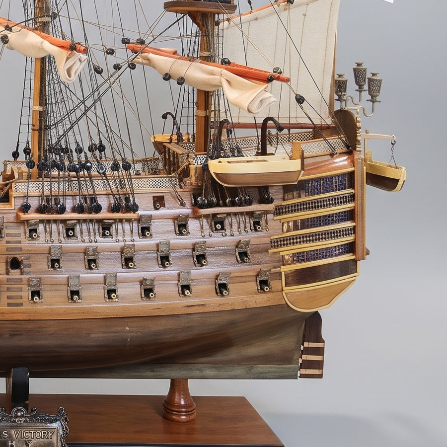 Détail de la poupe et des galeries de la maquette HMS Victory