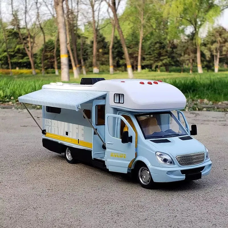 Maquette camping car-"Luxury Touring-Car"