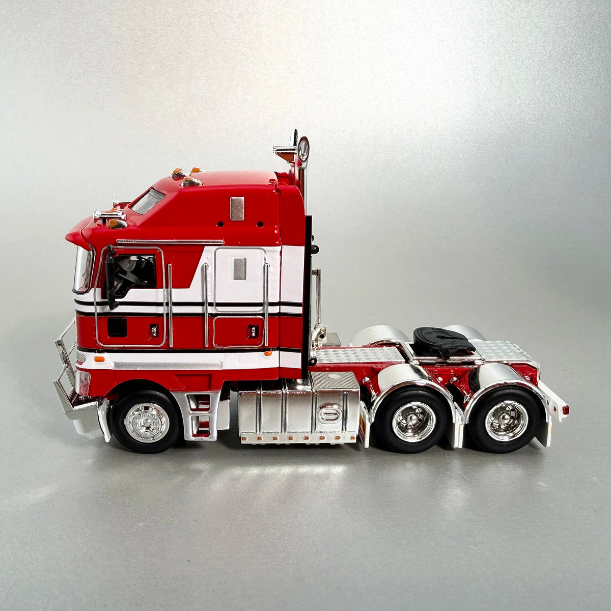 Maquette de camion-"Kenworth K200"