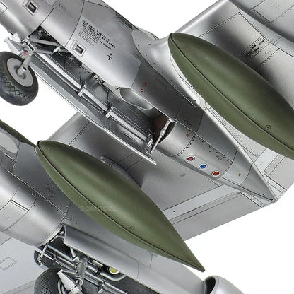 Maquette p-38 lightning-"P-38J Lightning"