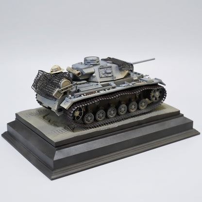 Maquette Panzer III Ausf. N sur fond studio