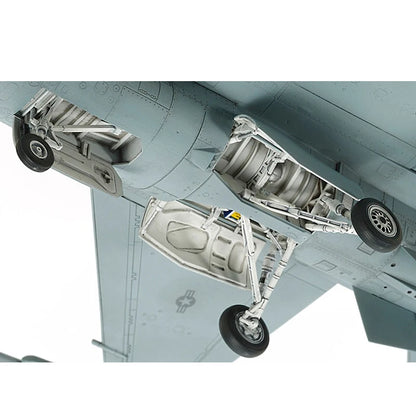 Maquette falcon-"F16CJ Falcon"