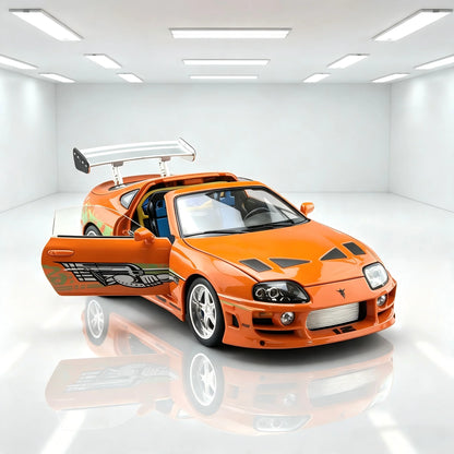 Maquette Toyota Supra MK4 avec portes ouvertes et habitacle détaillé