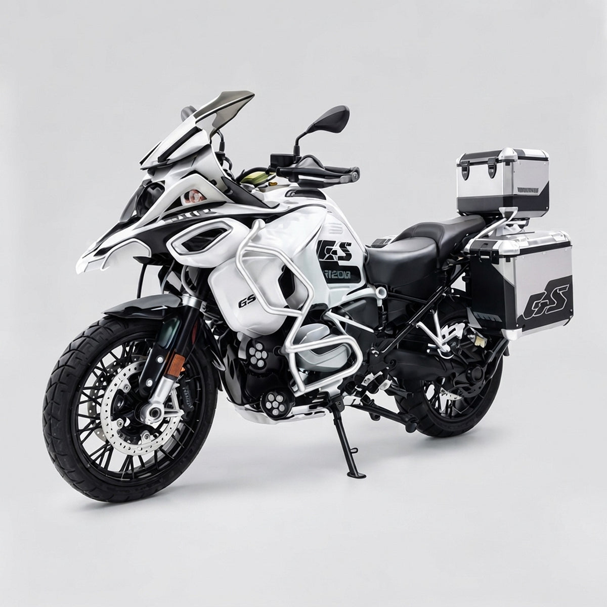 Maquette moto BMW R1250 GS Adventure version améliorée blanche, valises argent