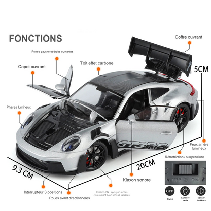 Fonctions de la maquette Porsche 911 GT3 RS 1:24 : portes, capot et coffre ouvrants, sons et lumières