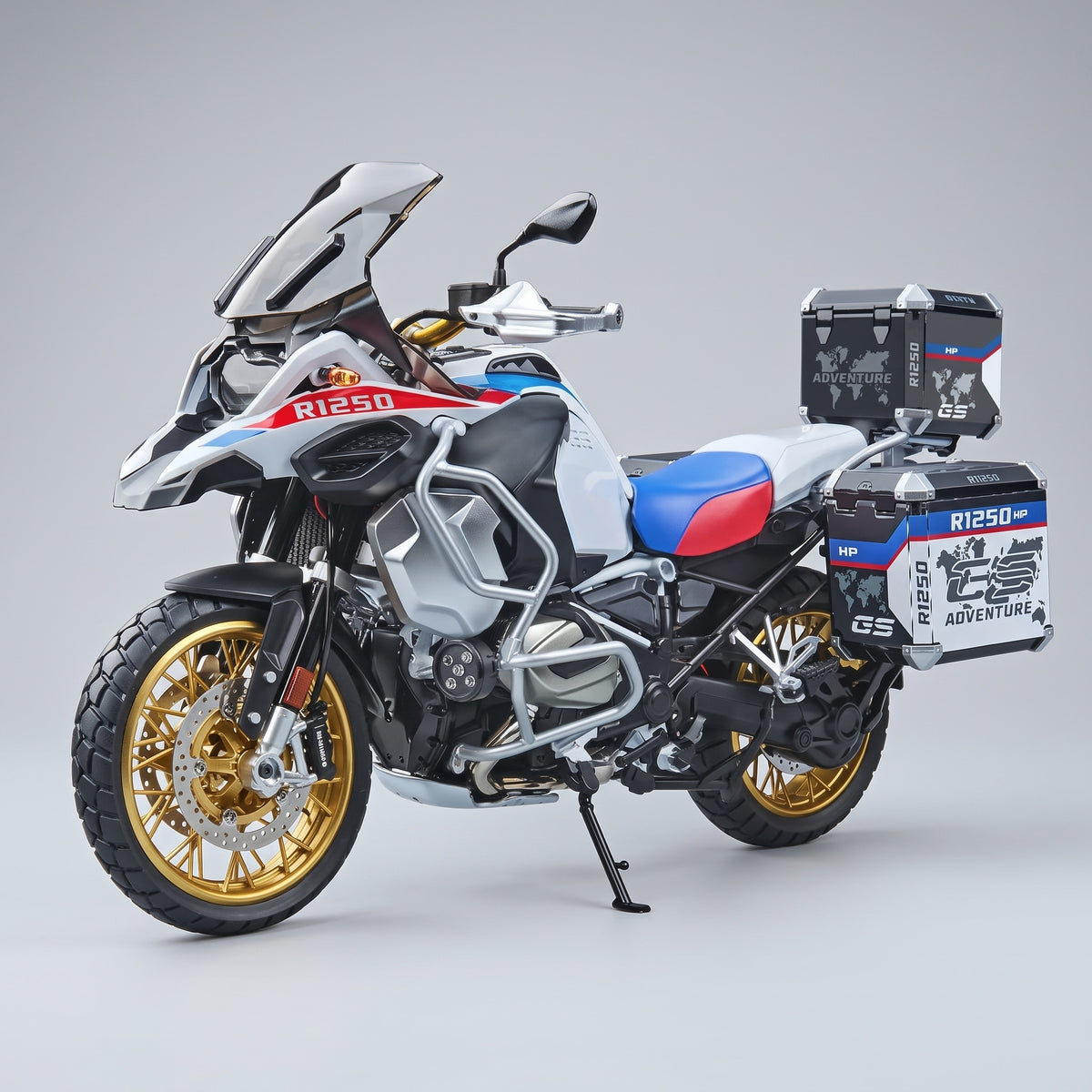 Maquette moto BMW R1250 GS Adventure blanche aux couleurs bleu et rouge