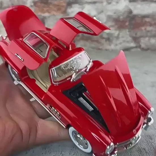 Vidéo de la maquette Mercedes 300 SL Gullwing