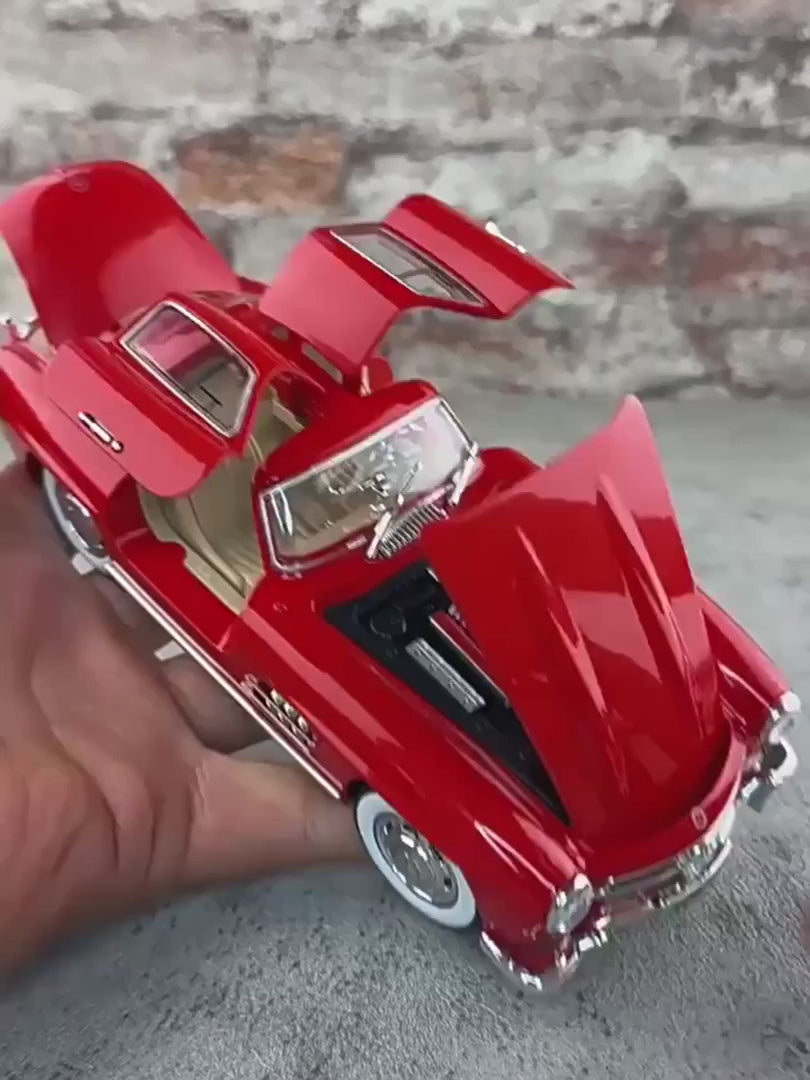 Vidéo de la maquette Mercedes 300 SL Gullwing