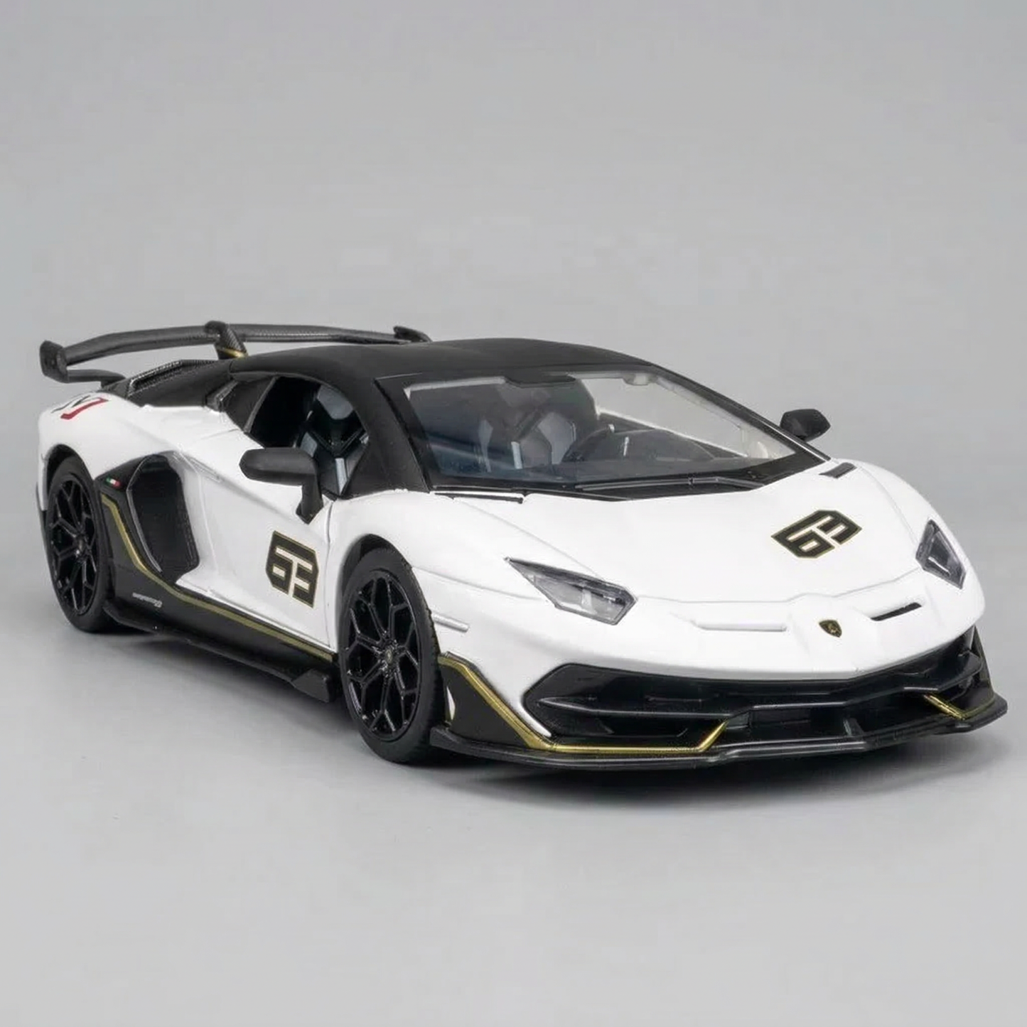 Maquette lamborghini aventador-"Aventador SVJ"