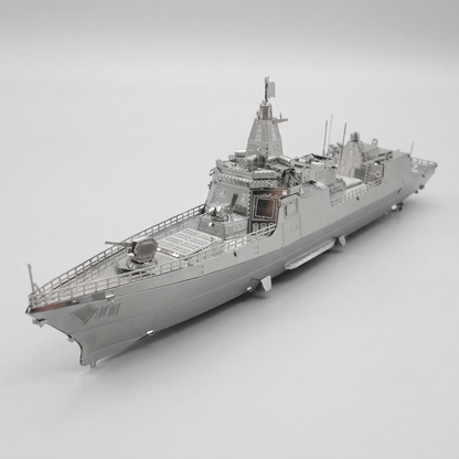 Maquette bateau en métal-"055 Destroyer"