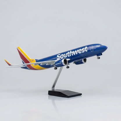 Maquette avion de ligne-"737 Southwest"