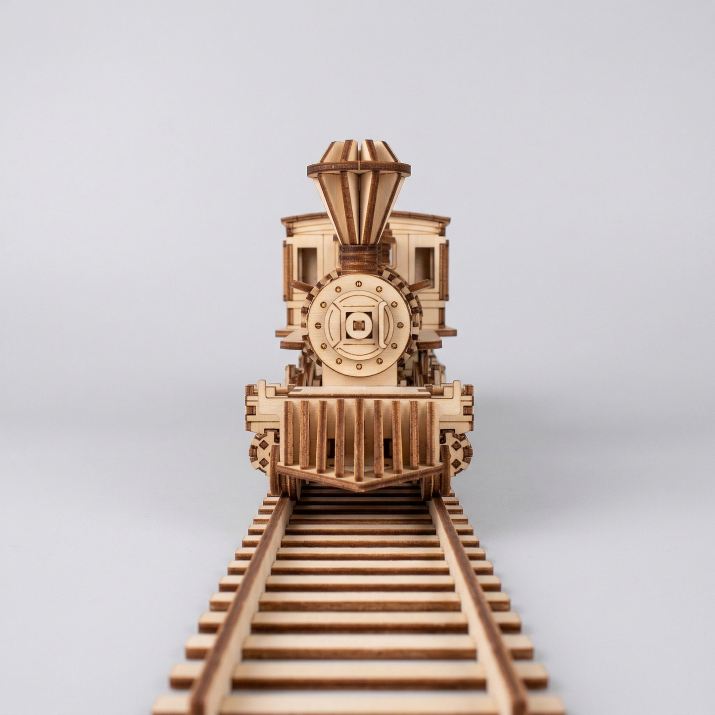 Maquette train en bois-"La Loco-Motiv"