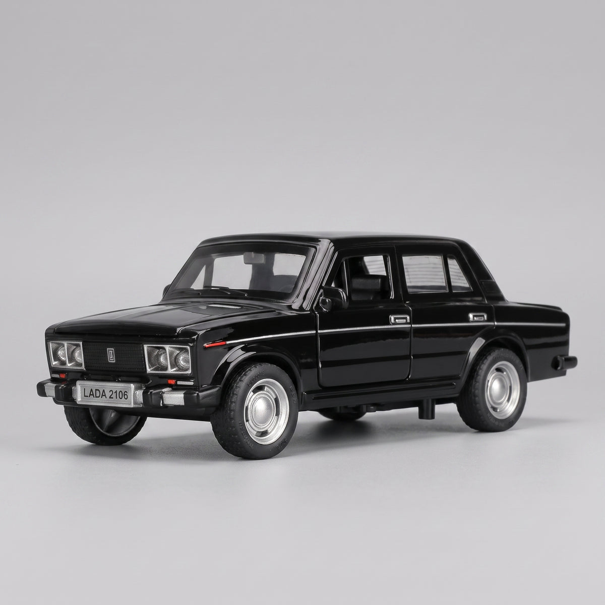 Maquette voiture metal-"LADA 2106"