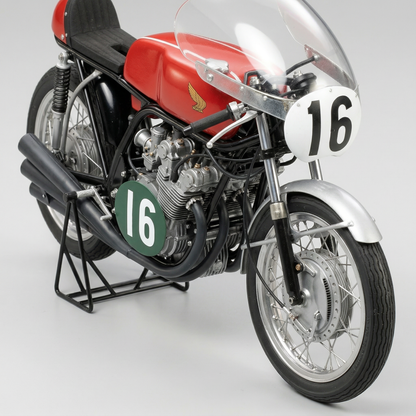 Maquette de moto honda-"Honda RC166 1966"