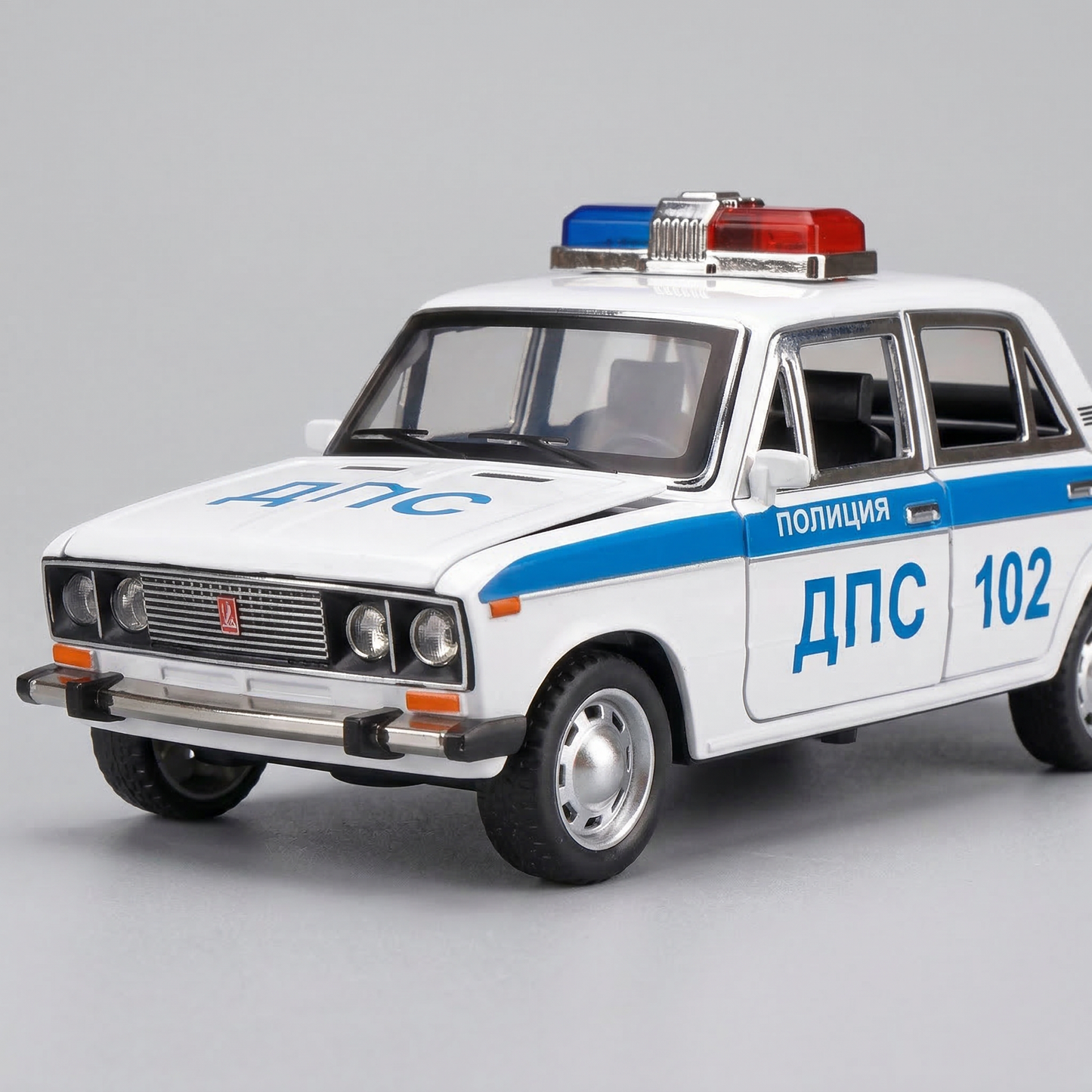 Maquette voiture metal-"LADA 2106"