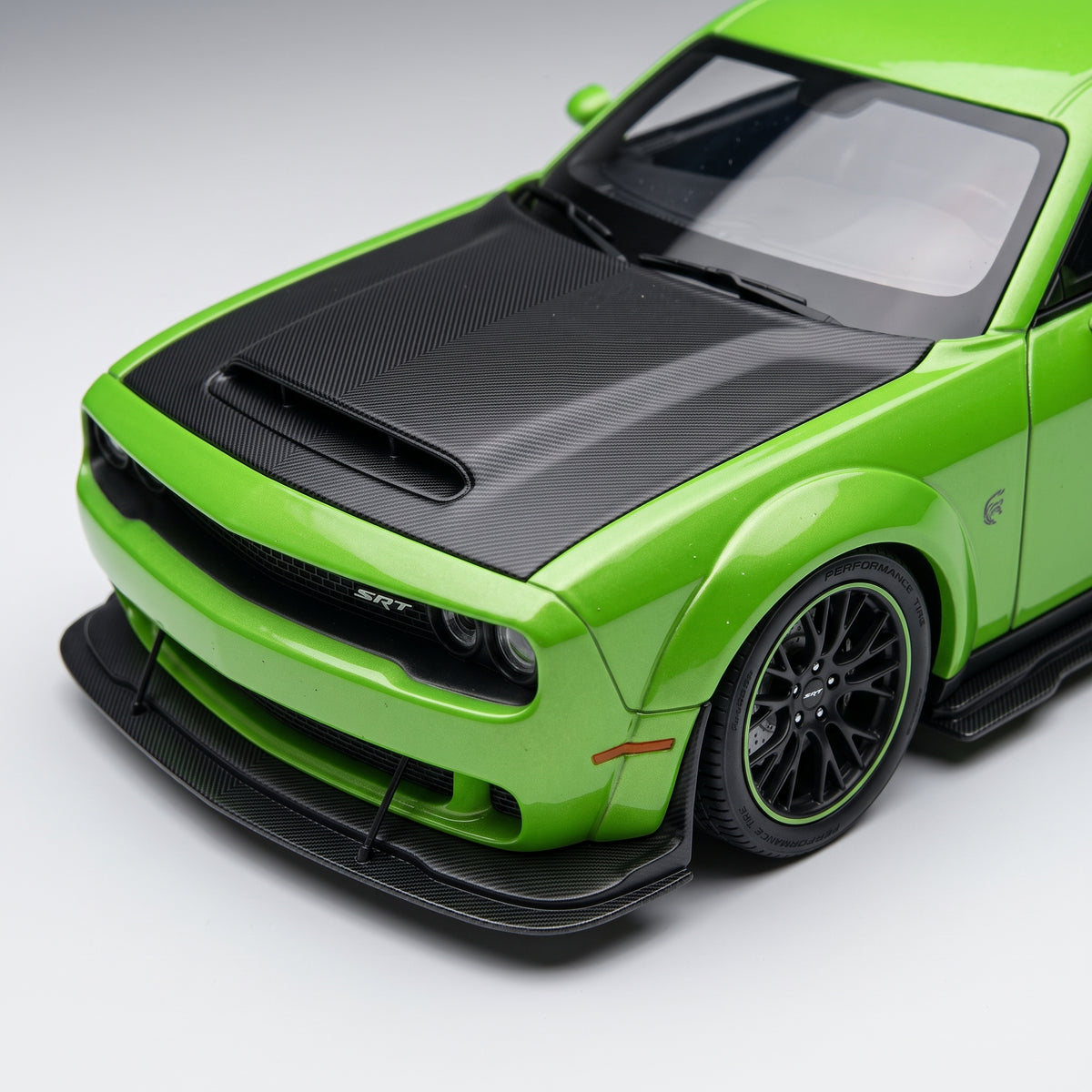 Maquette dodge challenger-"Dodge SRT Hellcat"