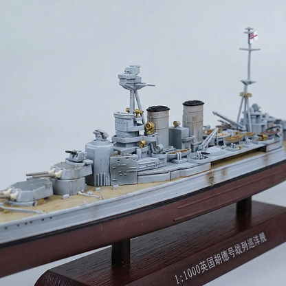 Maquette navire de guerre-"HMS Hood"