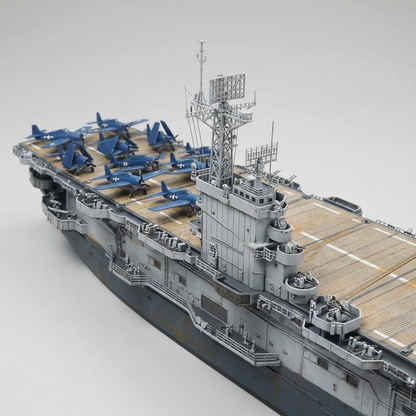 Maquette porte-avions-"USS Bogue"