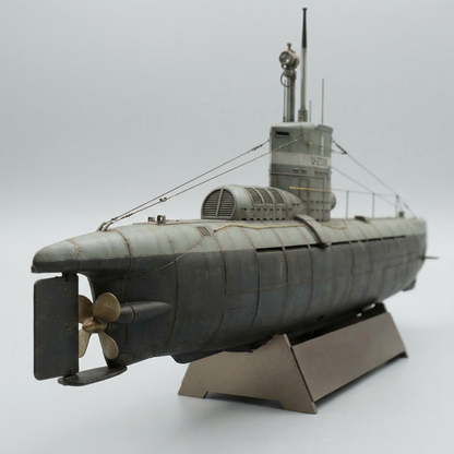 Maquette de sous-marin allemand-"Type XXIII U-BOAT"